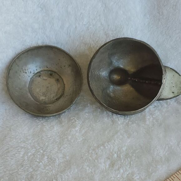 Vintage Brass Hen Trinket Box - Picture 6 of 9